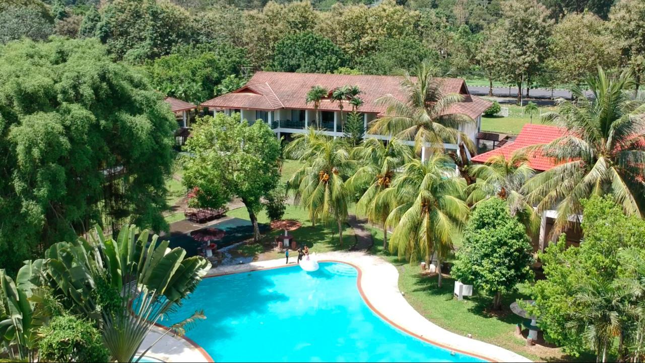 Panorama Country Langkawi Hotel Куа Екстериор снимка